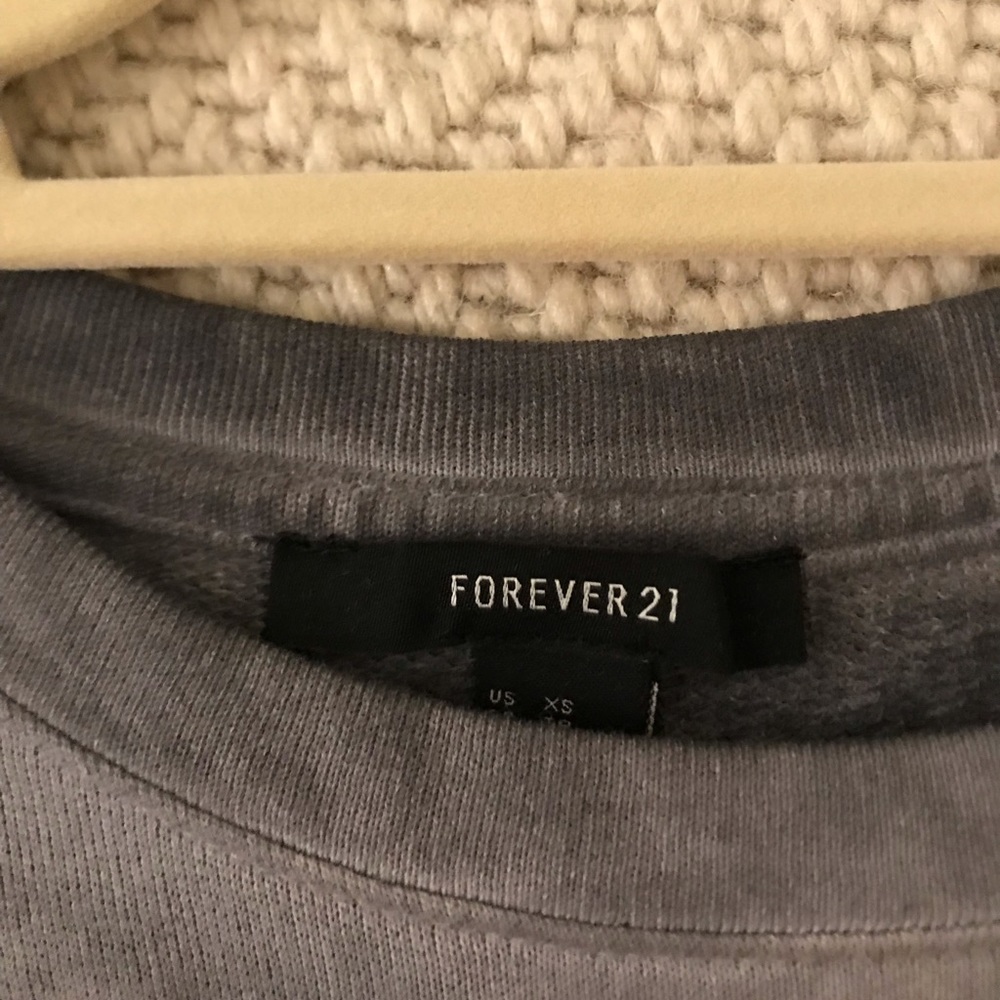 Cute forever 21 shirt